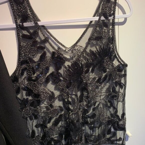 Sequin and bead top - Picture 7 of 10